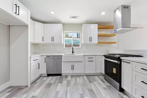 Kitchen - 817 E Whitney St, Avenal, CA 93204 photo 3 of 3