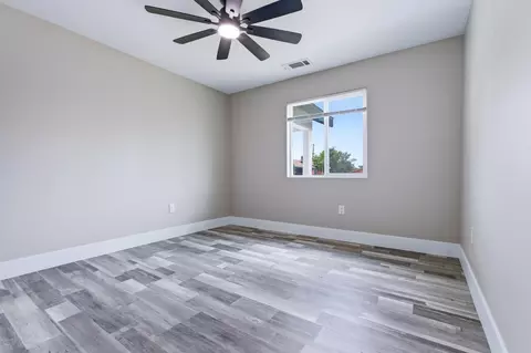 Bedroom - 817 E Whitney St, Avenal, CA 93204 photo 3 of 4