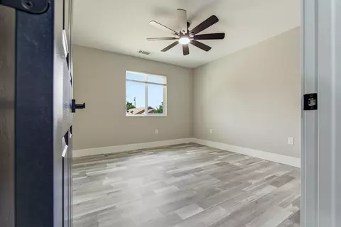 Bedroom - 817 E Whitney St, Avenal, CA 93204 photo 1 of 4