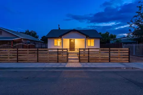 817 E Whitney St, Avenal, CA 93204
