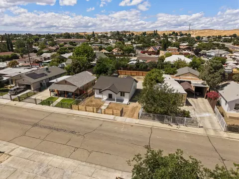 View/Area - 817 E Whitney St, Avenal, CA 93204 photo 3 of 3
