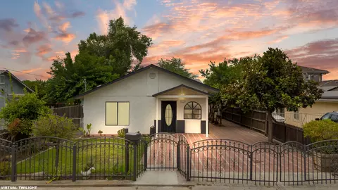 233 W River Ave, Porterville, CA 93257