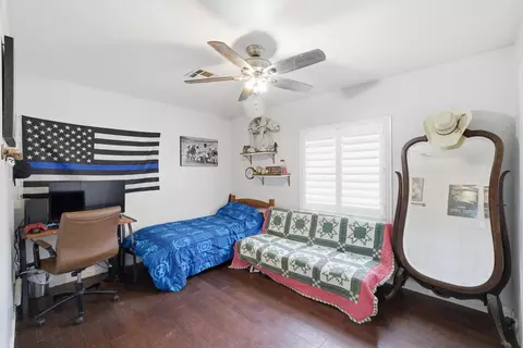 Bedroom - 33614 Globe Dr, Springville, CA 93265 photo 1 of 5