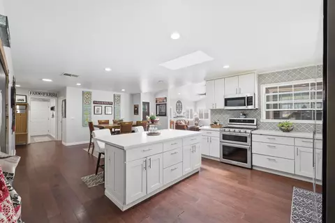 Kitchen - 33614 Globe Dr, Springville, CA 93265 photo 6 of 7