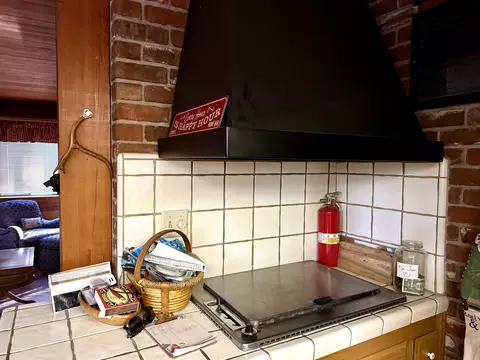 Kitchen - 57148 Kramer Dr, Springville, CA 93265 photo 4 of 5