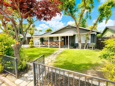 2736 W Tulare Ave, Visalia, CA 93277