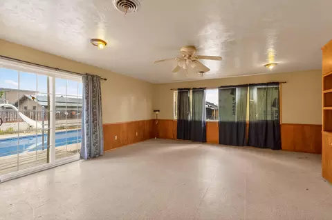 Living - 17809 Ave 280, Exeter, CA 93221 photo 4 of 5