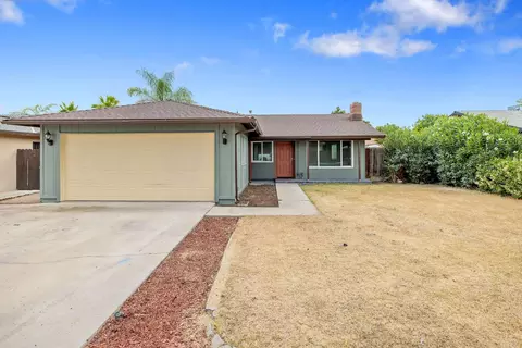 534 W Swift Ave, Fresno, CA 93705