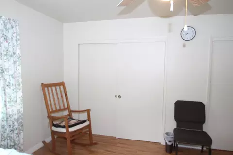 Bedroom - 265 Pierpoint Dr, Springville, CA 93265 photo 5 of 6