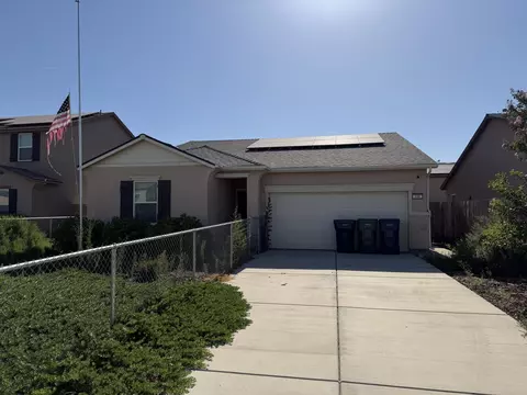 896 Anthem Ct, Tulare, CA 93274