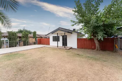 15367 Ave 381, Visalia, CA 93292