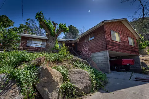 41518 Sierra Dr, Three Rivers, CA 93271 photo 2