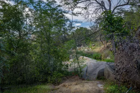 41518 Sierra Dr, Three Rivers, CA 93271 photo 5
