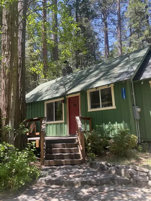 2128 Ferguson Dr, Springville, CA 93265