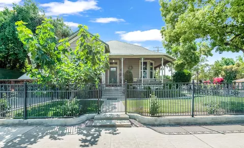 613 N Floral St, Visalia, CA 93291