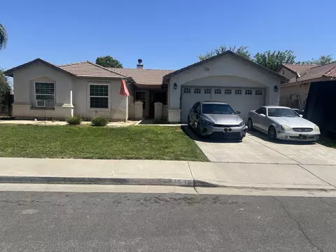 1538 W Picadilly Ct W, Hanford, CA 93230