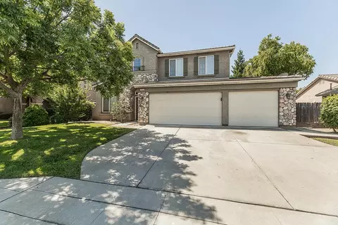 1948 Austin Ave, Clovis, CA 93611