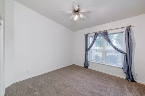 8646 Cairo Ave, Laton, CA 93242 photo 24