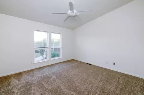 8646 Cairo Ave, Laton, CA 93242 photo 15
