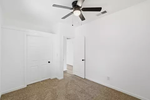 Bedroom - 313 S C St, Exeter, CA 93221 photo 4 of 5