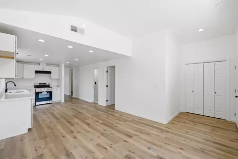 Entry Way - 313 S C St, Exeter, CA 93221 photo 3 of 3