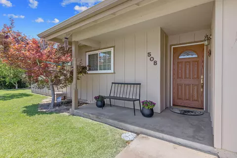 Exterior - 508 S Francis Ave, Exeter, CA 93221 photo 4 of 14