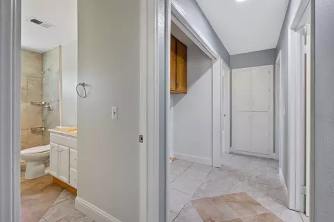 Entry Way - 506 S Francis, Exeter, CA 93221 photo 4 of 4