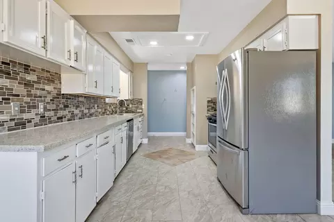 Kitchen - 506 S Francis, Exeter, CA 93221 photo 1 of 3