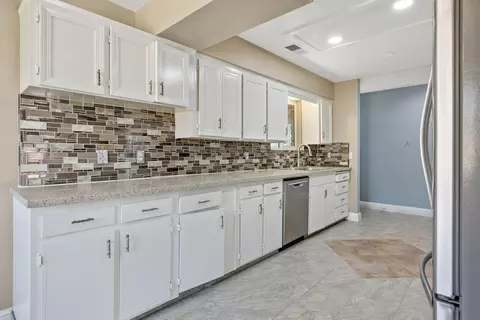 Kitchen - 506 S Francis, Exeter, CA 93221 photo 3 of 3