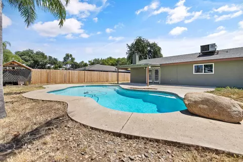 Exterior - 506 S Francis, Exeter, CA 93221 photo 7 of 13