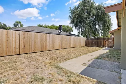Exterior - 506 S Francis, Exeter, CA 93221 photo 12 of 13