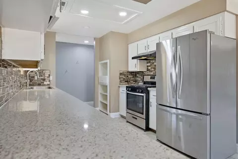 Kitchen - 506 S Francis, Exeter, CA 93221 photo 2 of 3