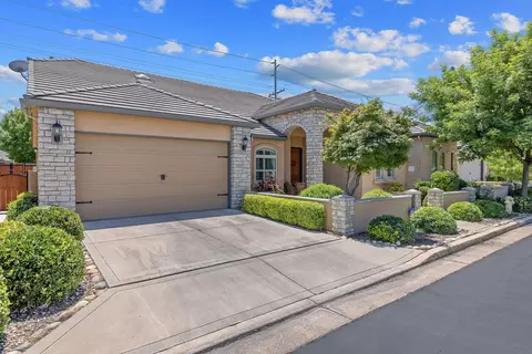 5411 W Mission Ave SW, Visalia, CA 93277