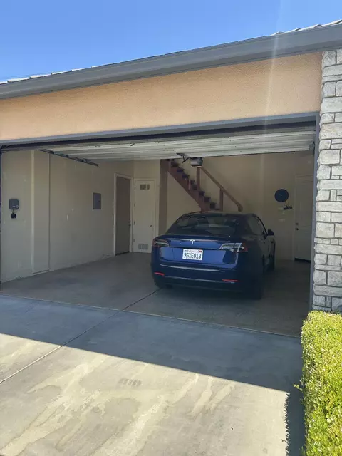 5411 W Mission Ave SW, Visalia, CA 93277