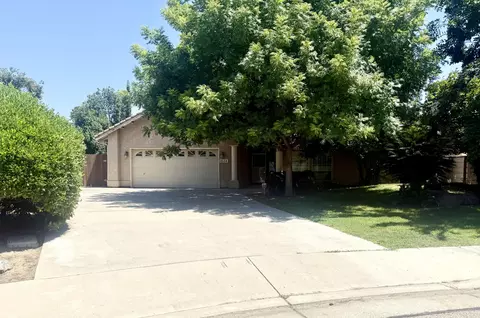 1534 S Grand St, Visalia, CA 93292