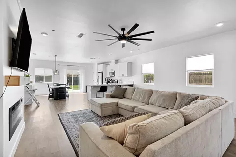 1386 Shoreside Dr, Madera, CA 93637 photo 8