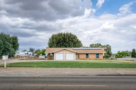 3602 N Mccall Ave, Clovis, CA 93619