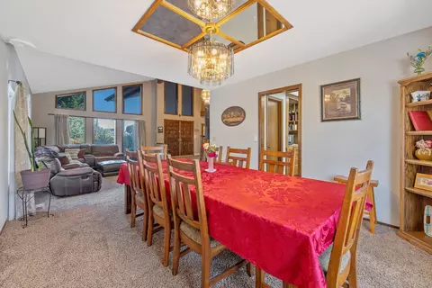 Dining - 723 W Pine St, Exeter, CA 93221 photo 2 of 2