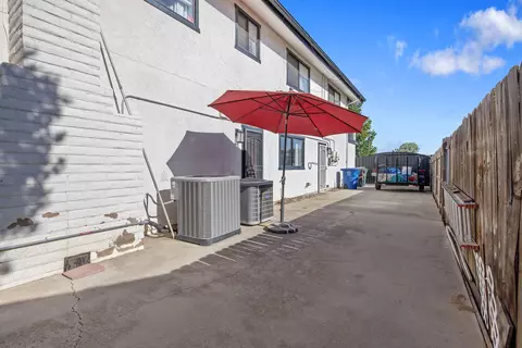 Exterior - 723 W Pine St, Exeter, CA 93221 photo 7 of 15
