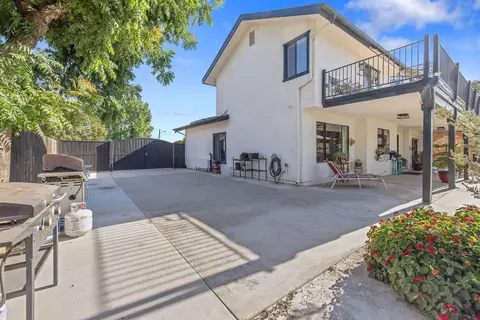 Exterior - 723 W Pine St, Exeter, CA 93221 photo 9 of 15