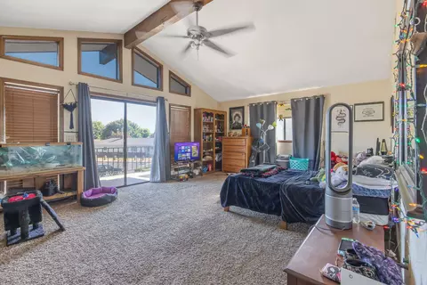 Bedroom - 723 W Pine St, Exeter, CA 93221 photo 4 of 6