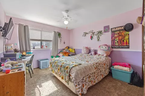 Bedroom - 723 W Pine St, Exeter, CA 93221 photo 2 of 6