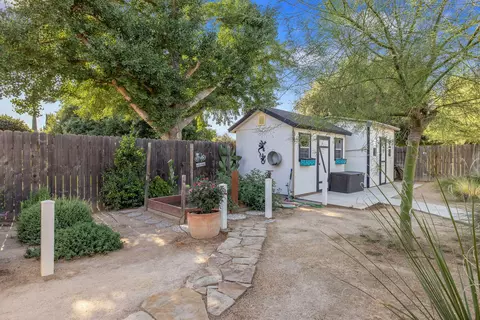 Exterior - 723 W Pine St, Exeter, CA 93221 photo 12 of 15