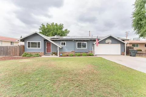 1644 W Victor Ave, Visalia, CA 93277