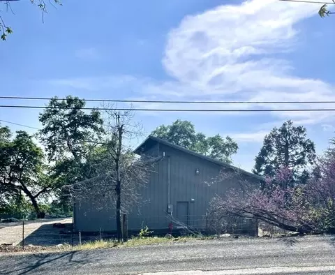 45967 Blue Ridge Dr #C, Springville, CA 93265