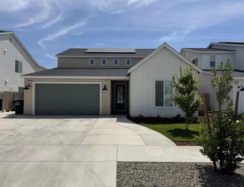 1348 S Palm St, Visalia, CA 93292