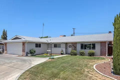 3340 W Walnut Ave, Visalia, CA 93277