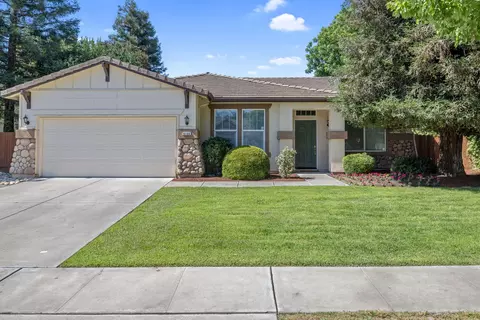 6104 W Laura Ave, Visalia, CA 93277