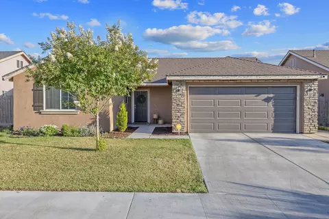 2149 E Delta Ct, Visalia, CA 93292