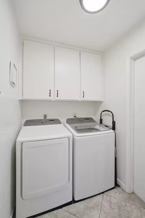Other - 1624 E Castleview Dr, Visalia, CA 93292 photo 3 of 7